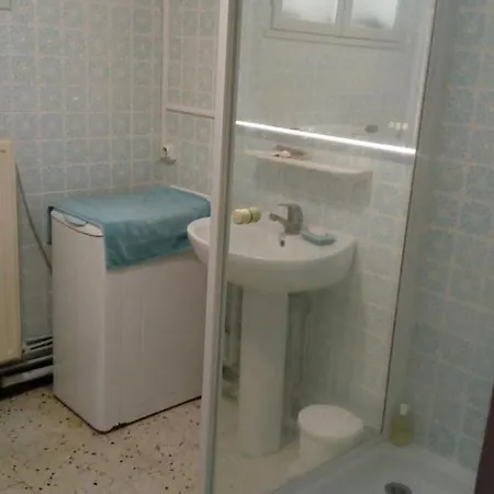 La Grange Aux Tommies-pays Du Coquelicot-somme Battlefields Bus-les-Artois