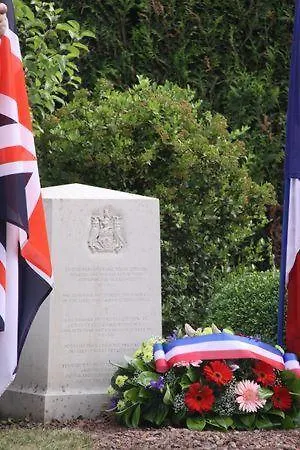 La Grange Aux Tommies-pays Du Coquelicot-somme Battlefields Дом отдыха Bus-les-Artois