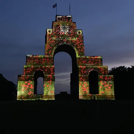 La Grange Aux Tommies-pays Du Coquelicot-somme Battlefields * Bus-les-Artois